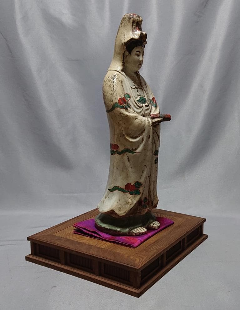 商 品 コレクター収集品　古九谷　色絵　観世音菩薩像