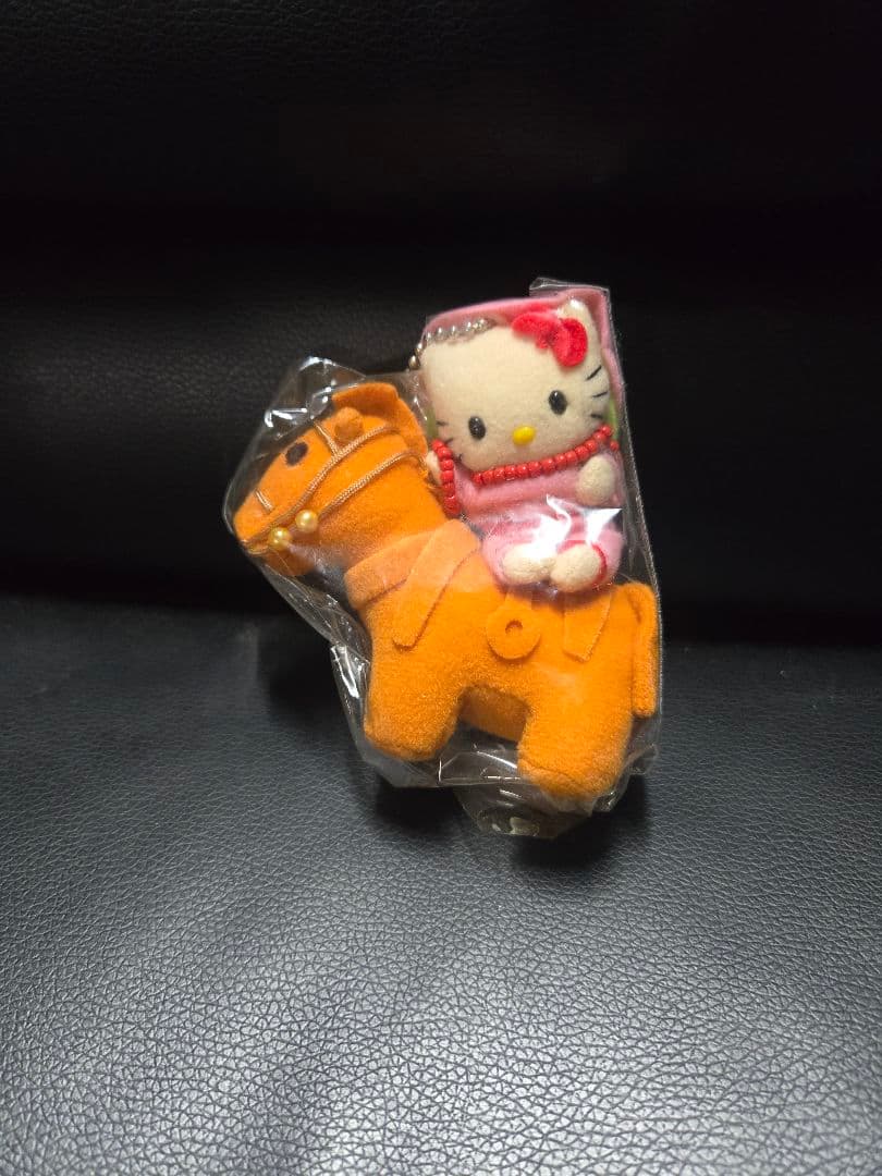 宮崎限定 ハローキティ ぬいぐるみ