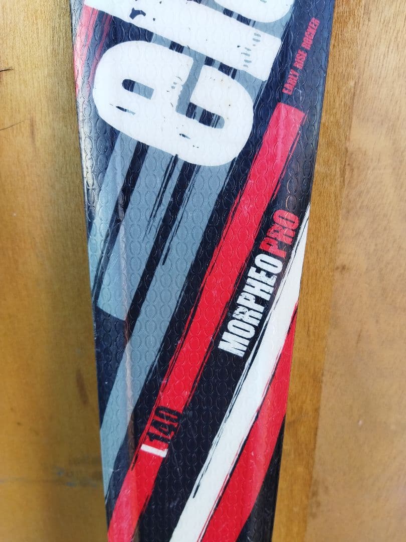 エラン 　ELAN スキー　板 MORPHEO PRO 140 赤・黒・白