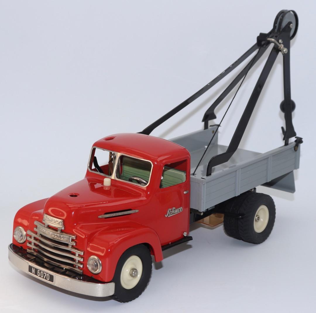 シュコー・コンストラクション・ブレーク・ダウン・レッカートラック リモコン付き