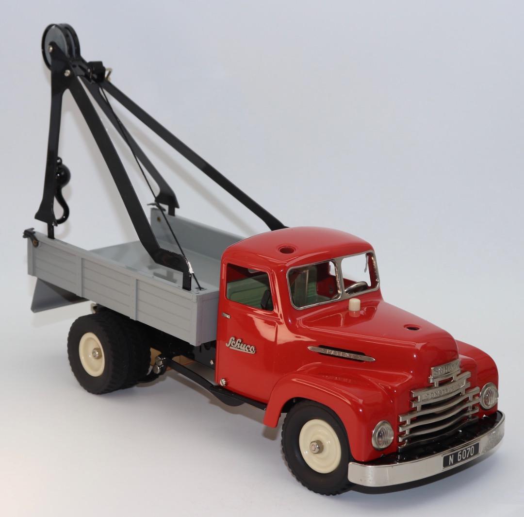 シュコー・コンストラクション・ブレーク・ダウン・レッカートラック リモコン付き