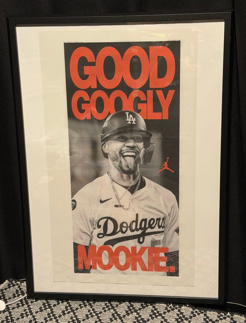 ドジャース ムーキーベッツ 【ロサンゼルスタイムズ広告】額縁入り