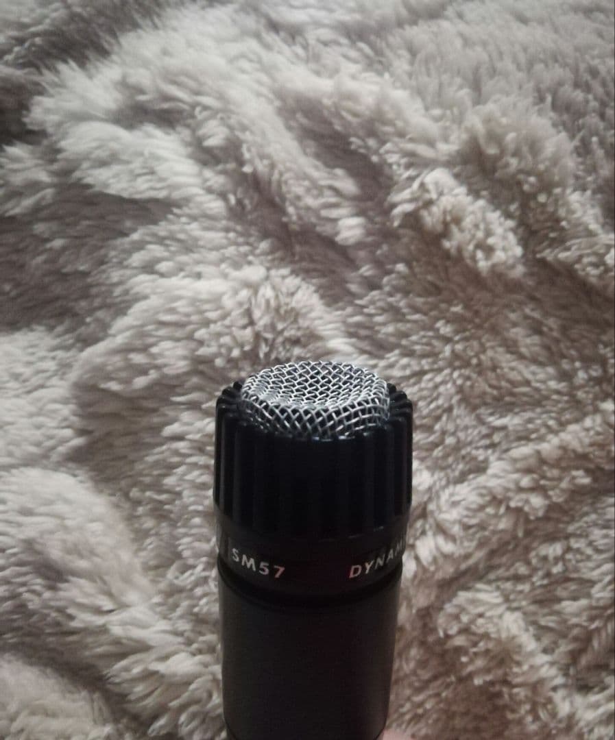 Shure SM57 ダイナミックマイク キャリングケース付き