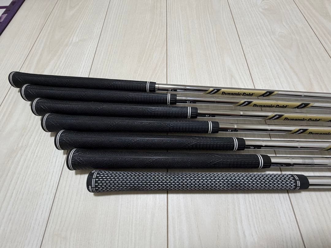 Titleist アイアンセット T100 Dynamic Gold