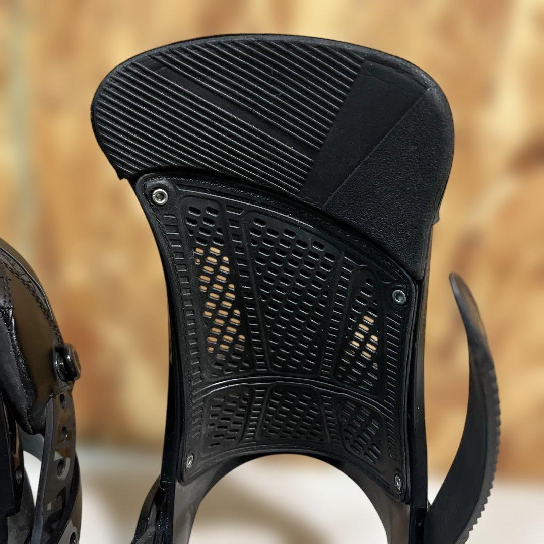 おしゃれネコ。Burton MALAVITA Re:Flex