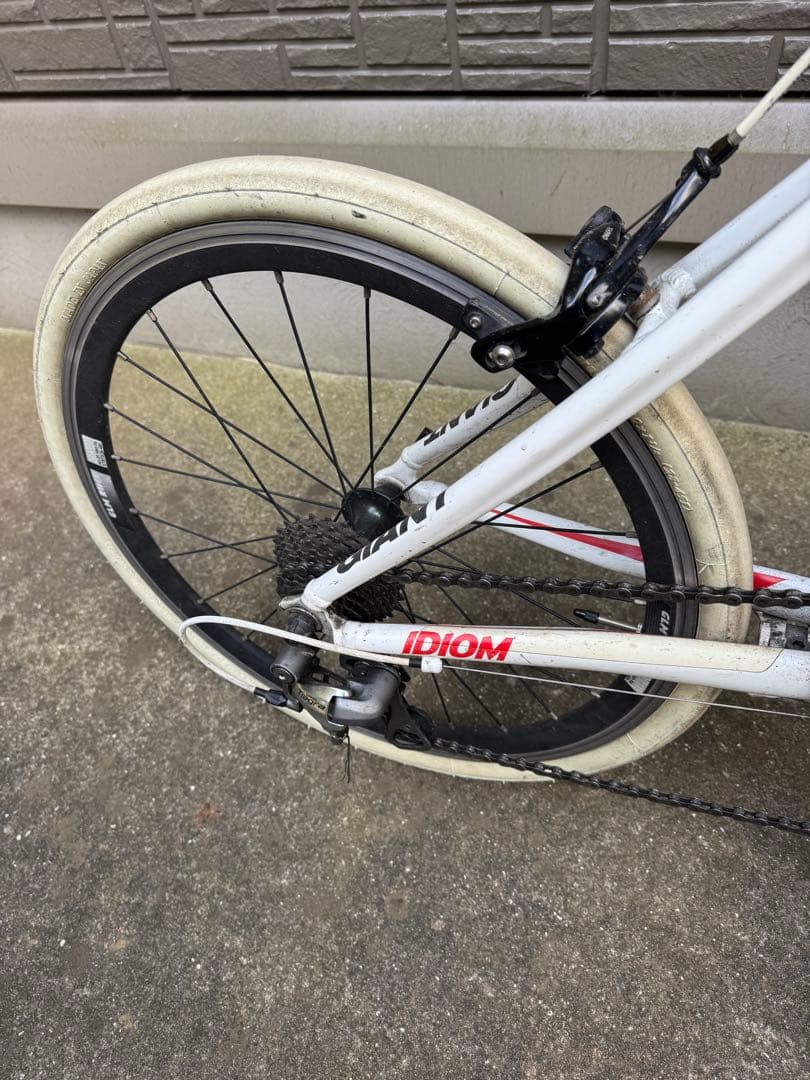 GIANT ジャイアントIDIOMイディオム　ミニベロロード