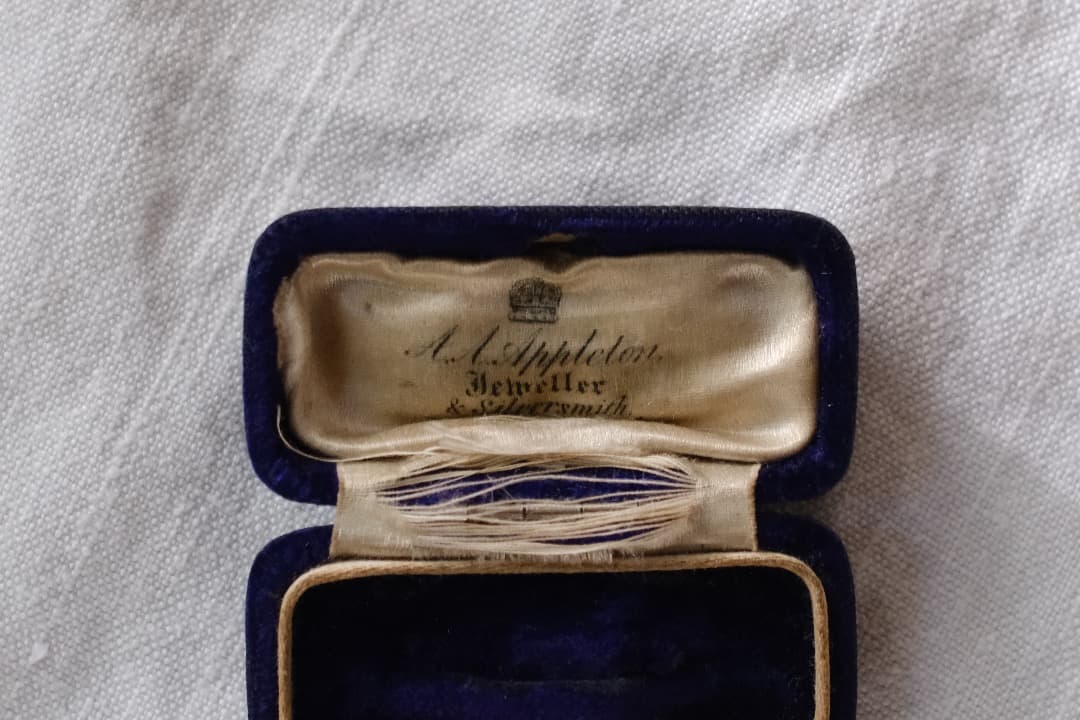 イギリスアンティーク｜ジュエリーボックス（4）