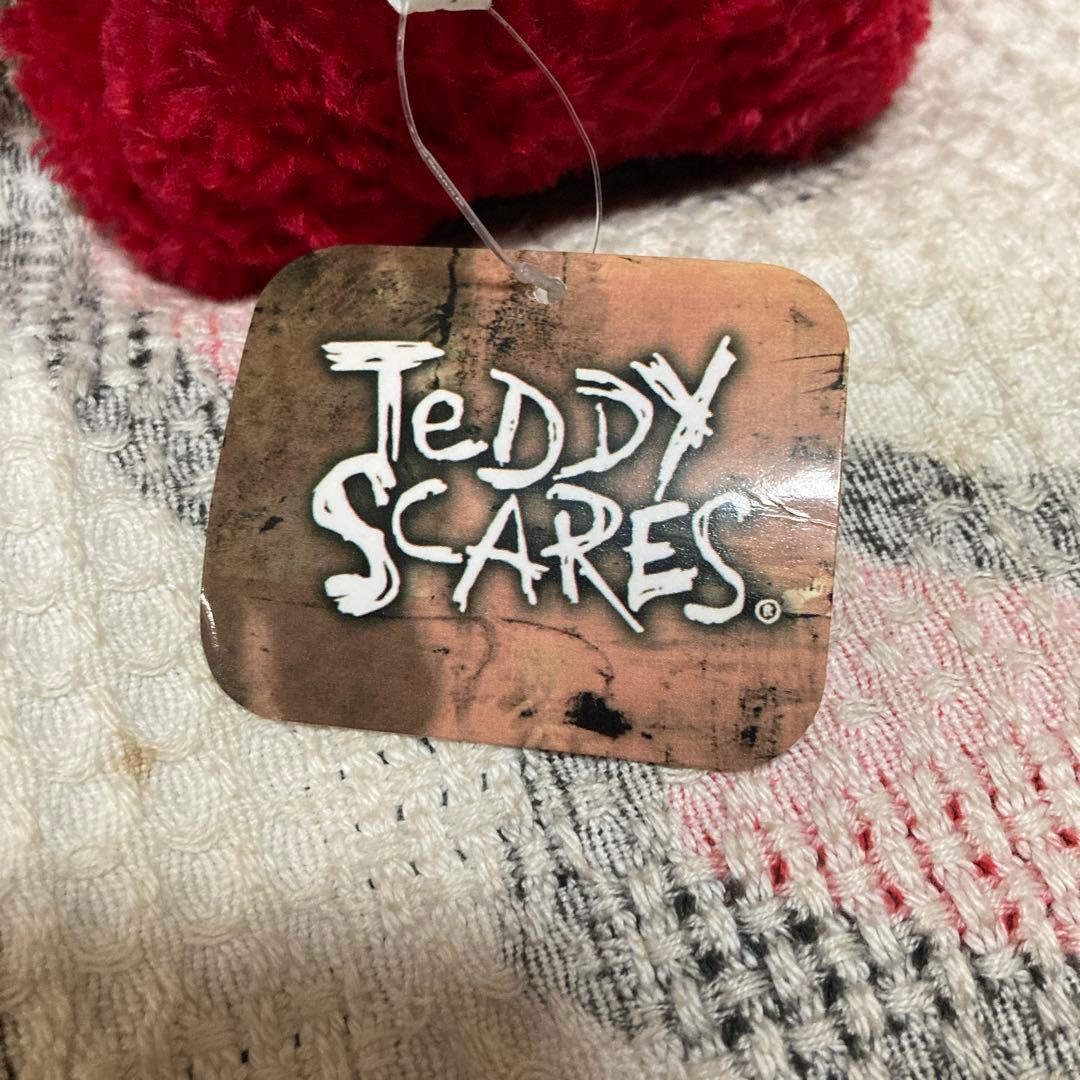 テディスケアズ Teddy Scares ぬいぐるみ　赤くま　中古品