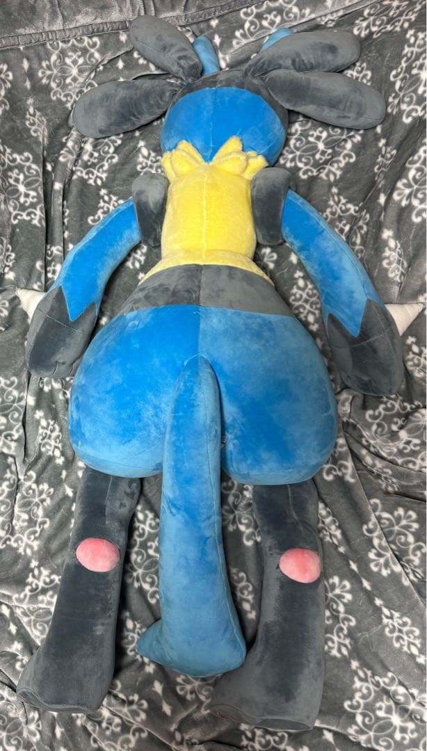 等身大ルカリオ ぬいぐるみ ポケモンセンター