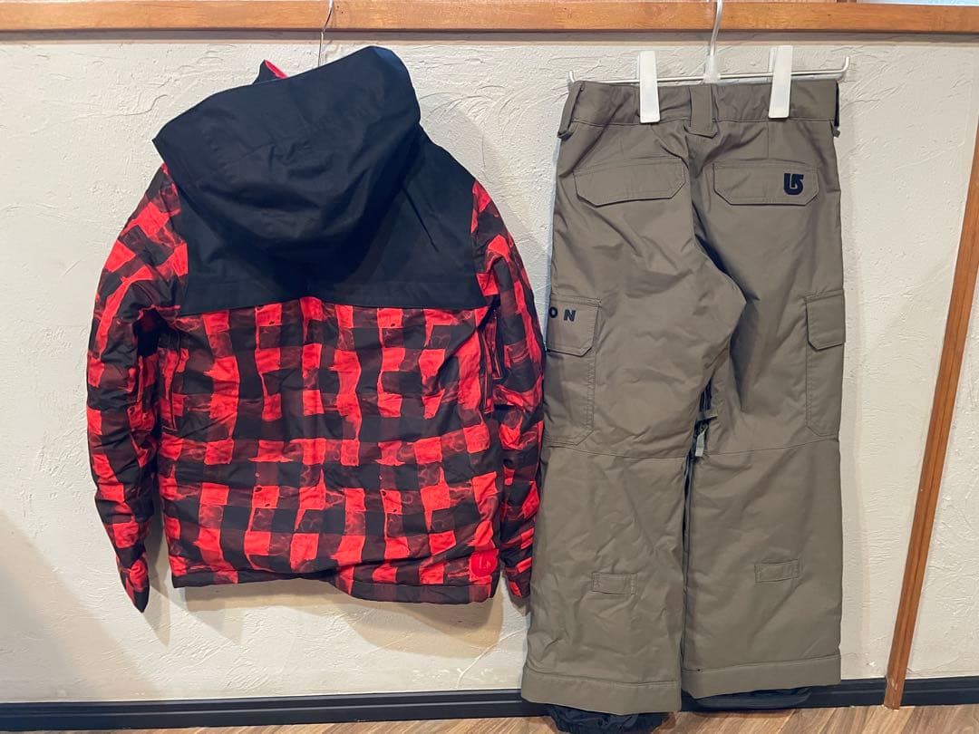 スノーボードウェア　Burton キッズ用　サイズ140