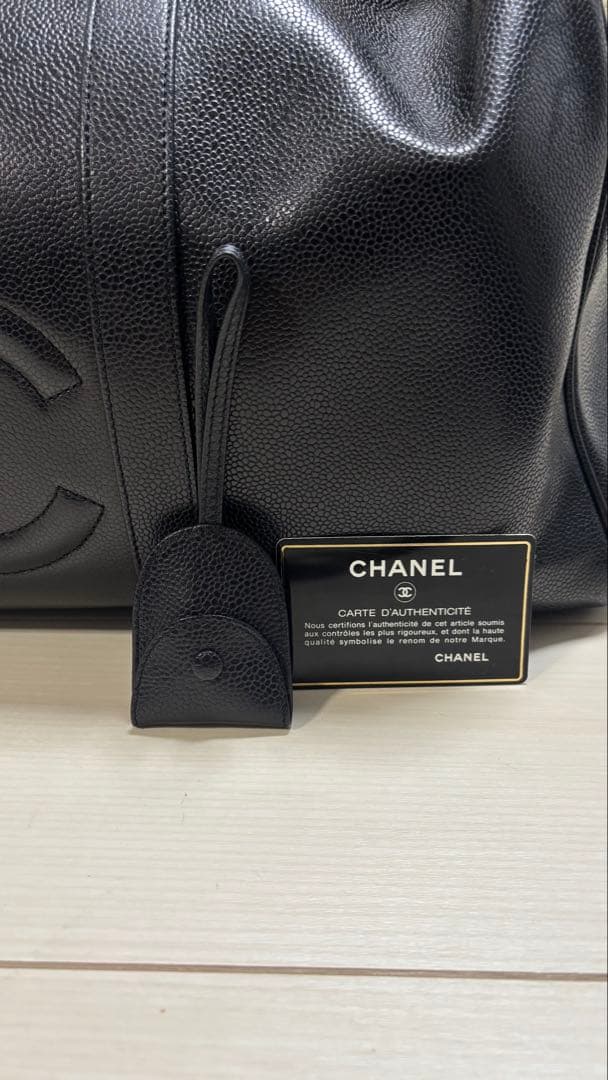 CHANEL ブラックレザーボストンバッグ