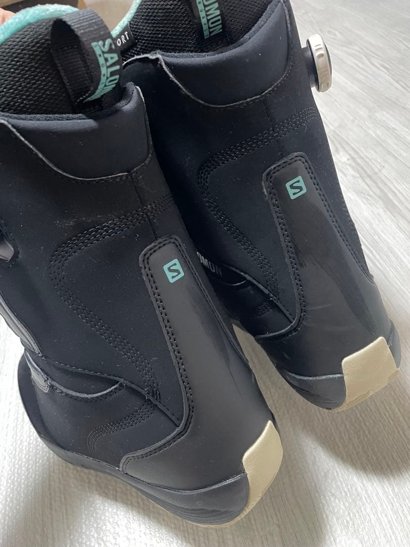 かみむー　　美品　Salomon 子ども用スノーボードブーツ ブラック