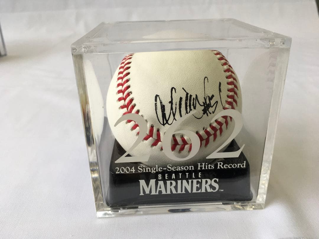 イチロー　サインボール　ケース付き　3つセット