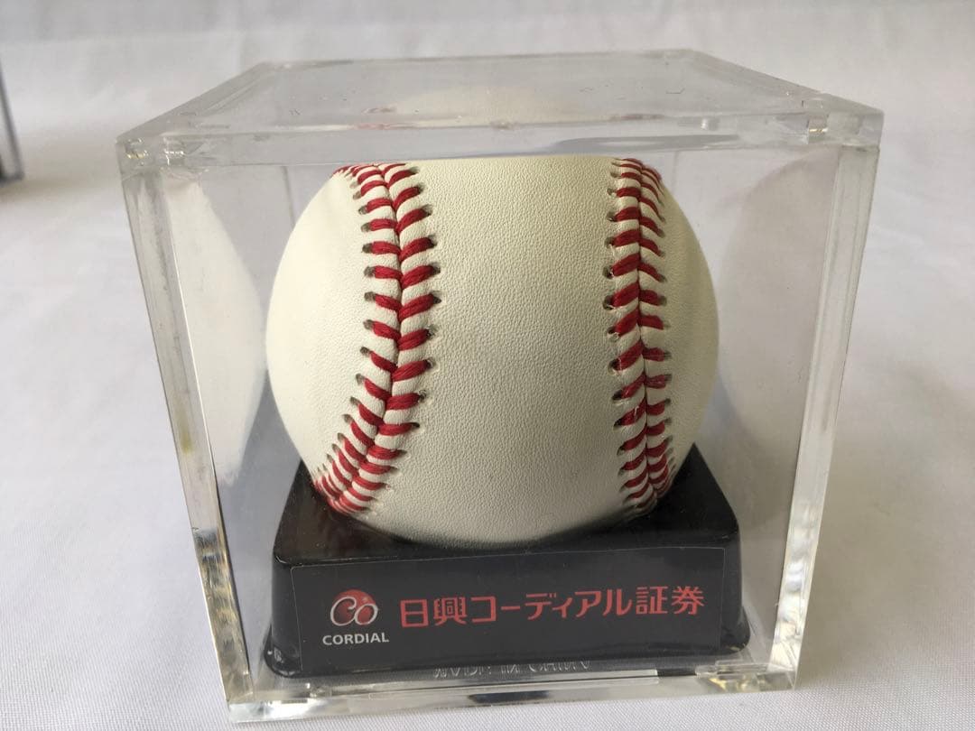 イチロー　サインボール　ケース付き　3つセット
