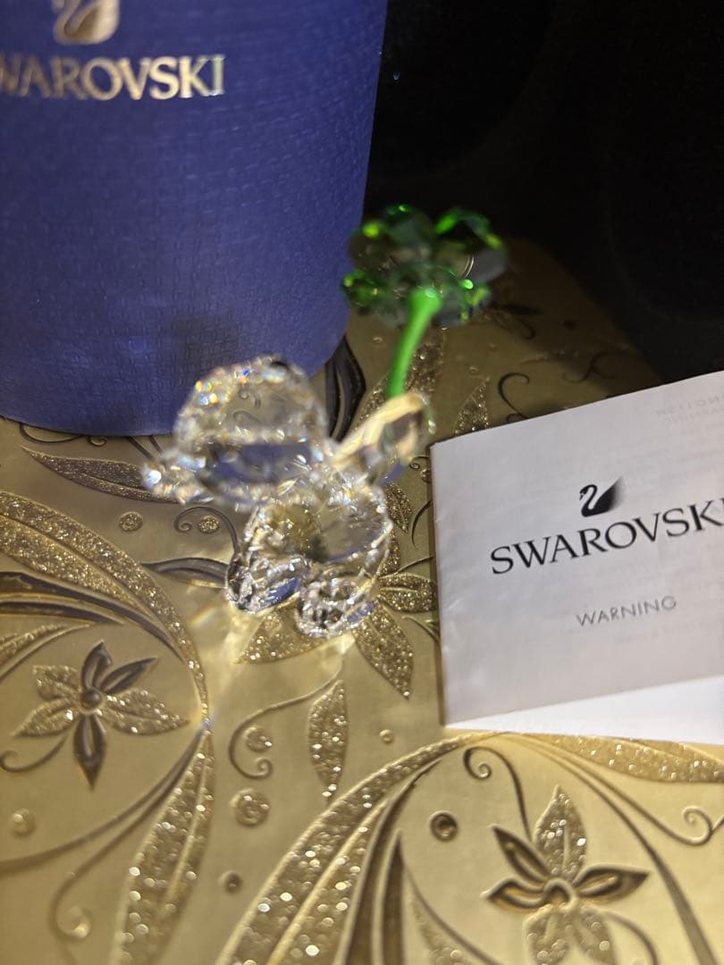 スワロフスキー　Krisベア Lucky Charm 四葉のクローバー