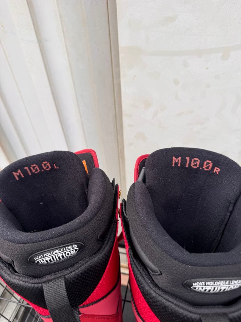 【THIRTYTWO LASHED スノーボードブーツ】