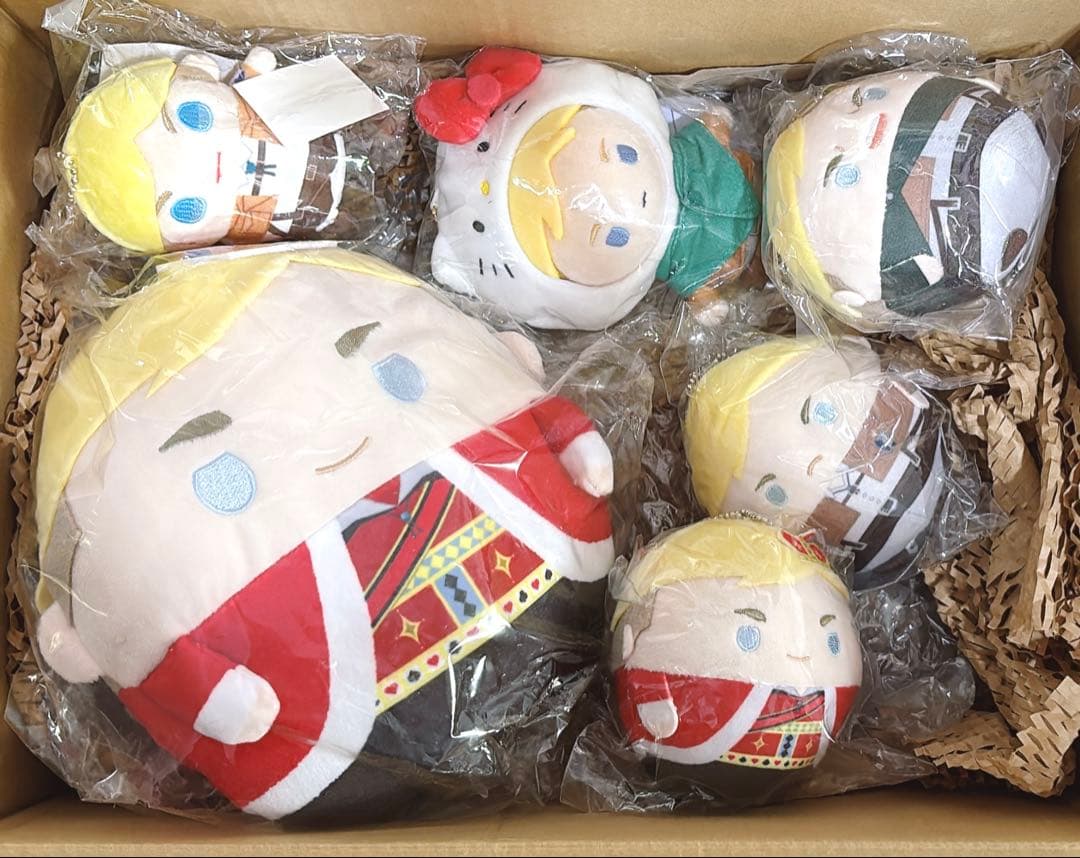 進撃の巨人　エルヴィン　ぬいぐるみ　マスコット　まとめ売り　10点