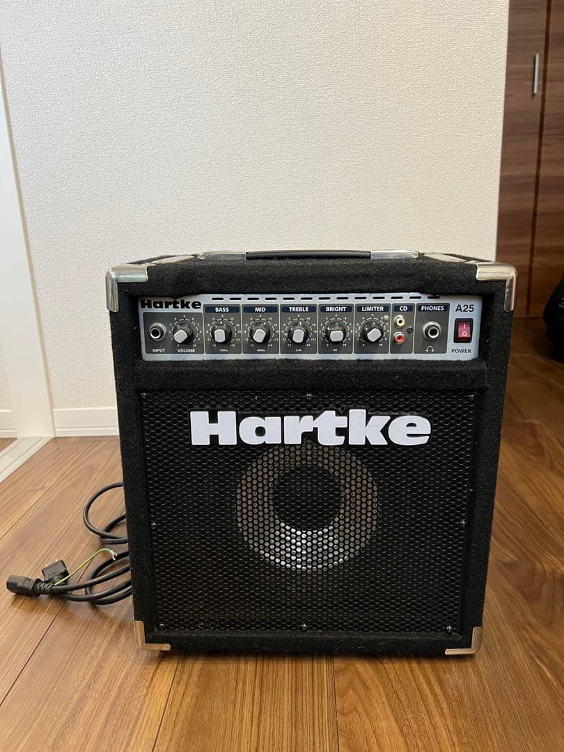Hartke A25 ベース用アンプ
