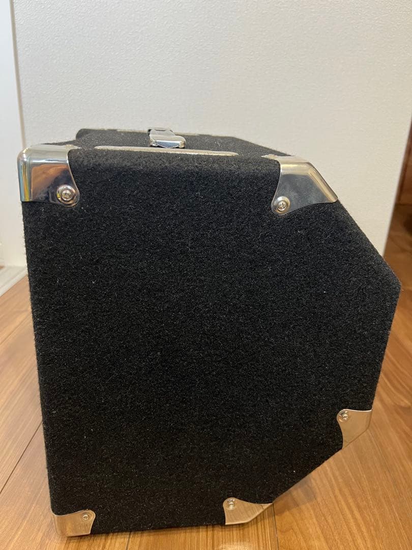 Hartke A25 ベース用アンプ