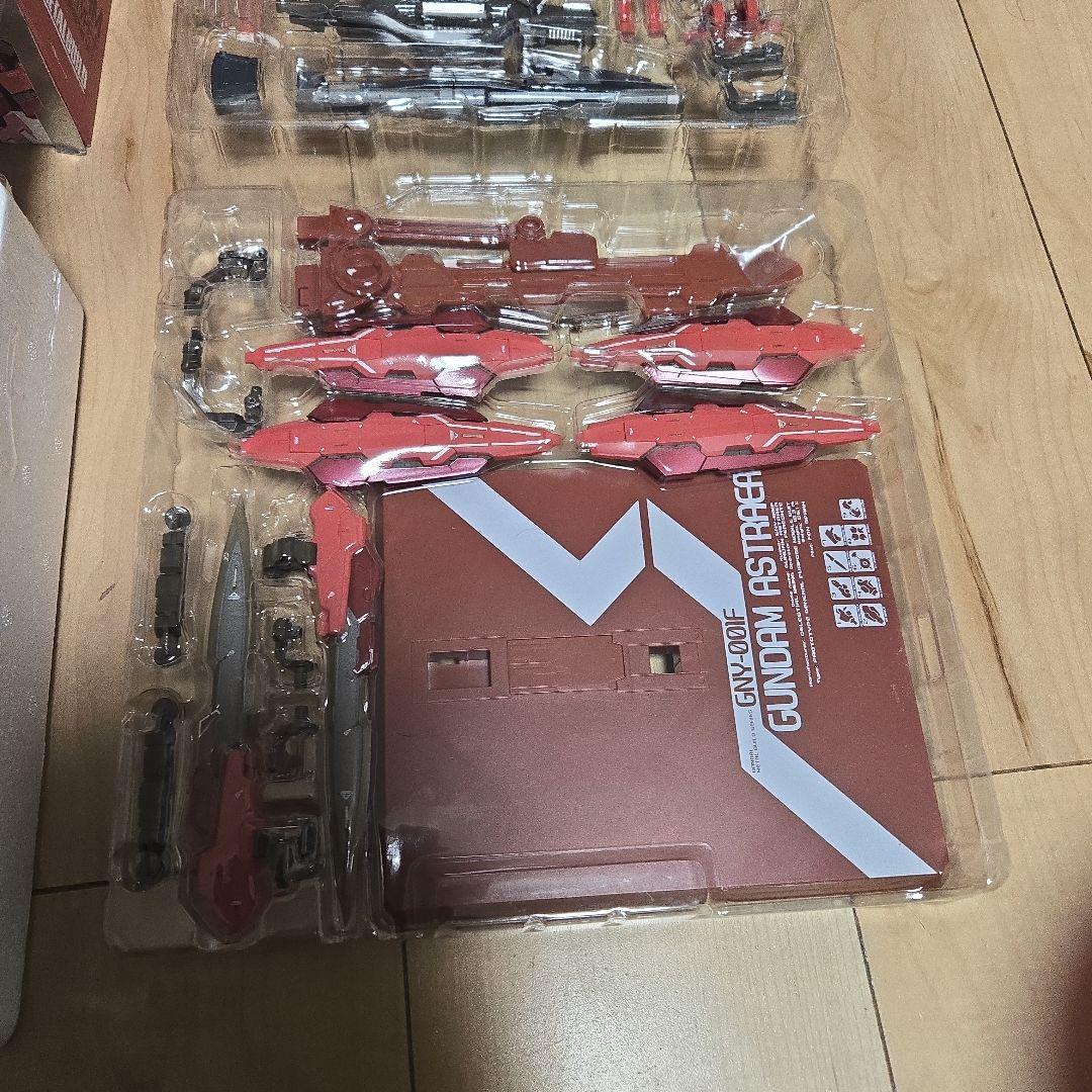 メタルビルド　ガンダムアストレアType-Fのセット