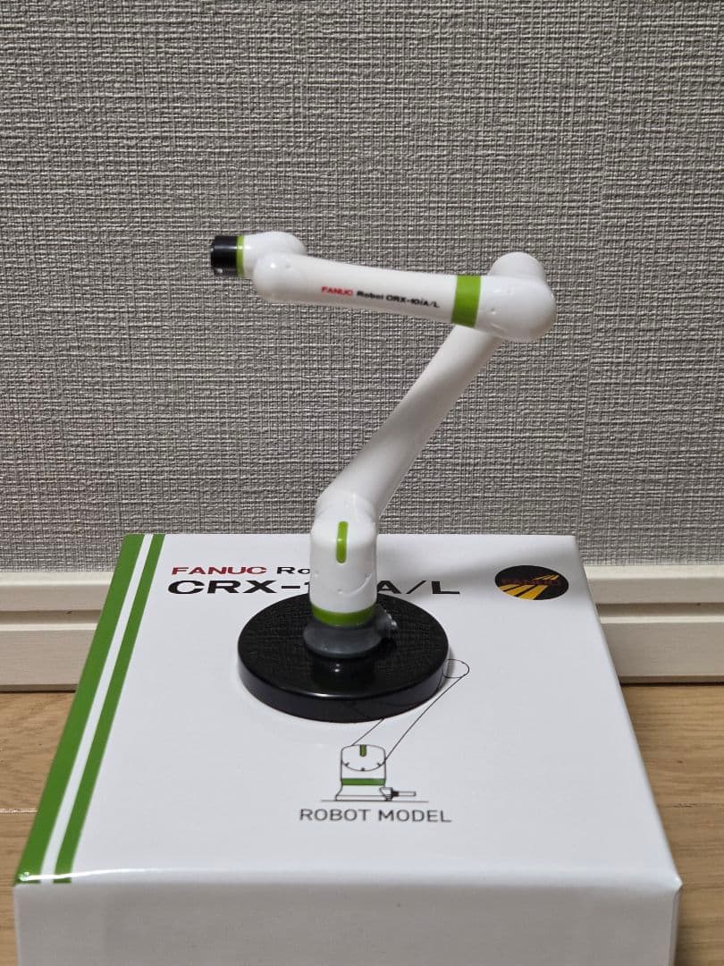 ファナック　非売品　ロボットフィギュア