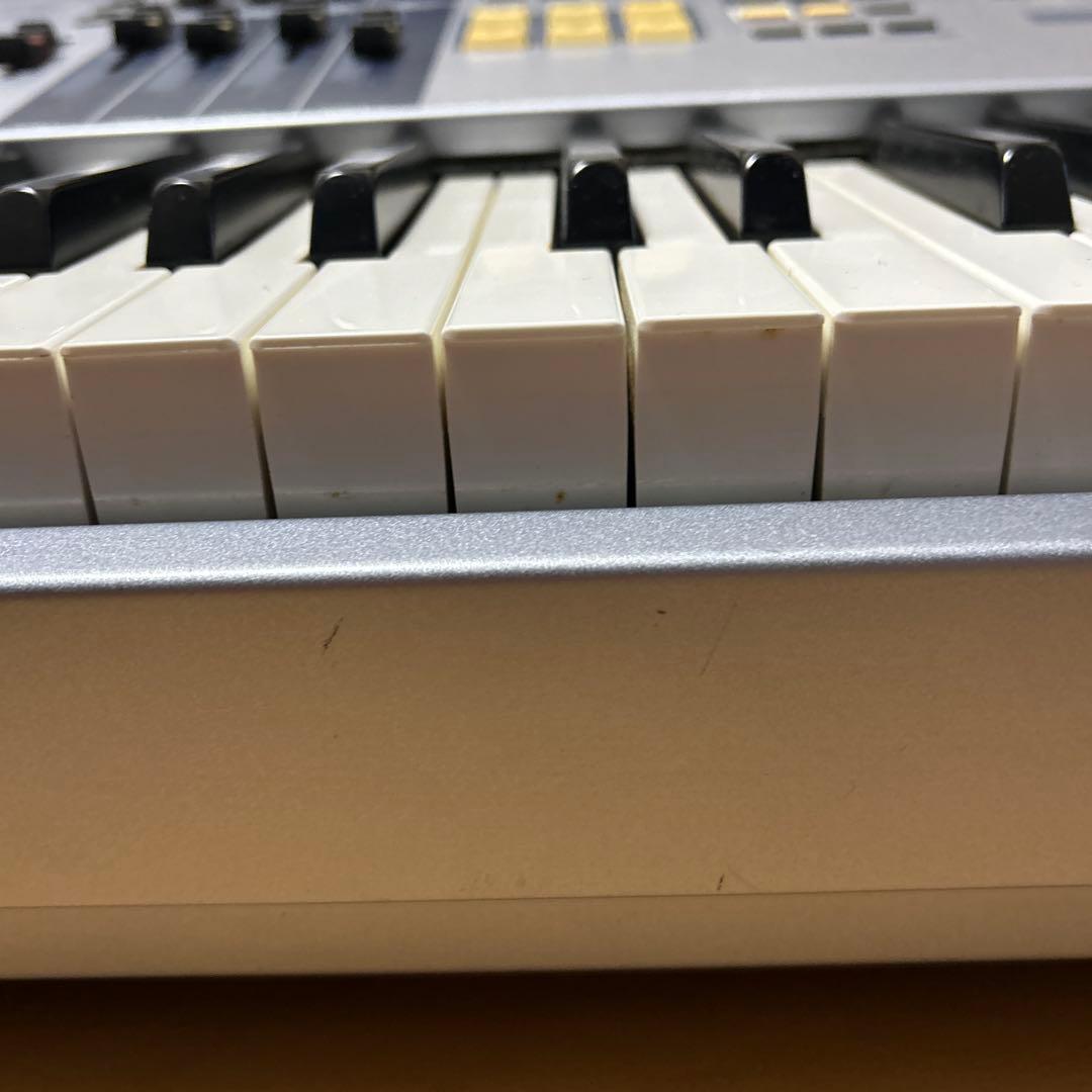 Yamaha MOTIF ES8 シンセサイザー