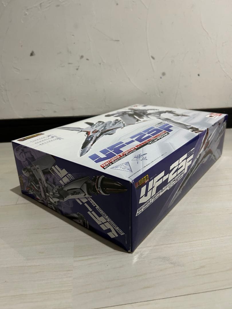 未開封品 DX超合金 VF-25F メサイアバルキリー