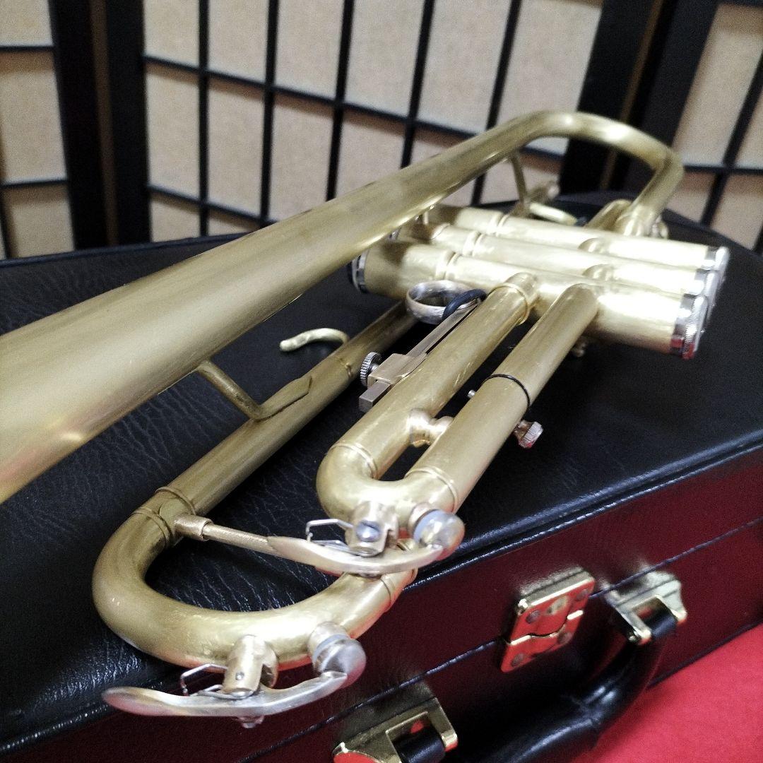 トランペットミネルバ