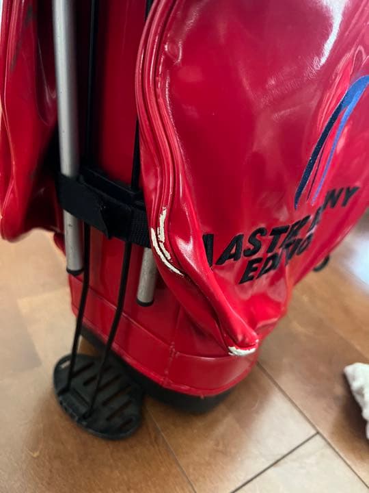 ヘッドカバーにやや傷ありますが、まだまだ使えます♡