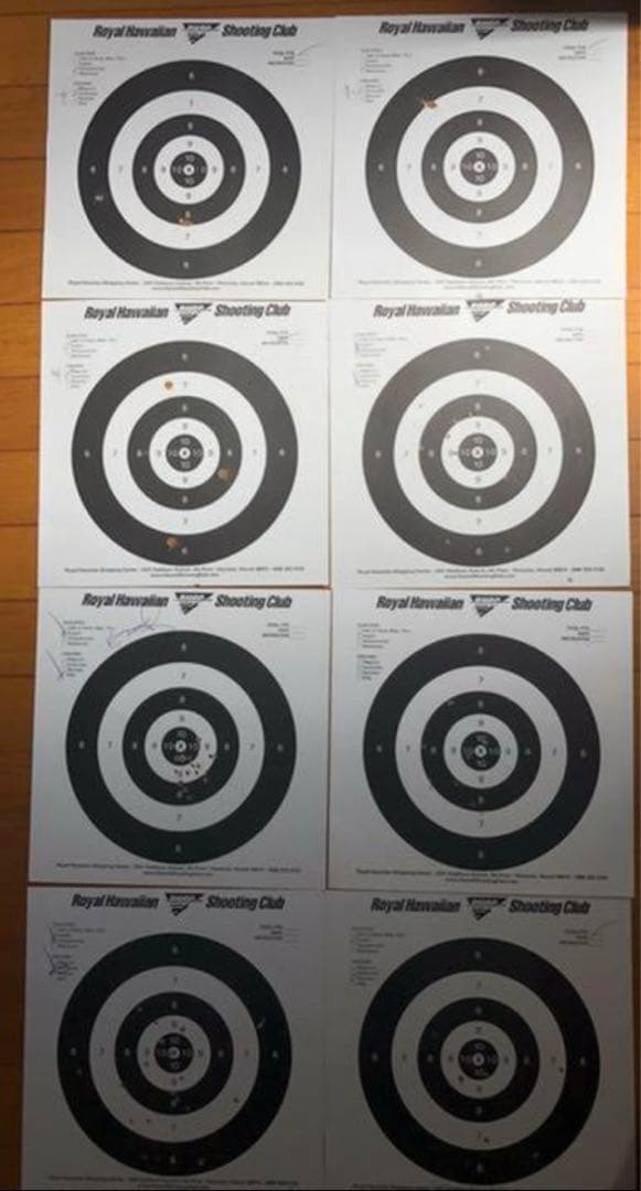 44マグナム実弾穴あきＴシャツ　ターゲット付き