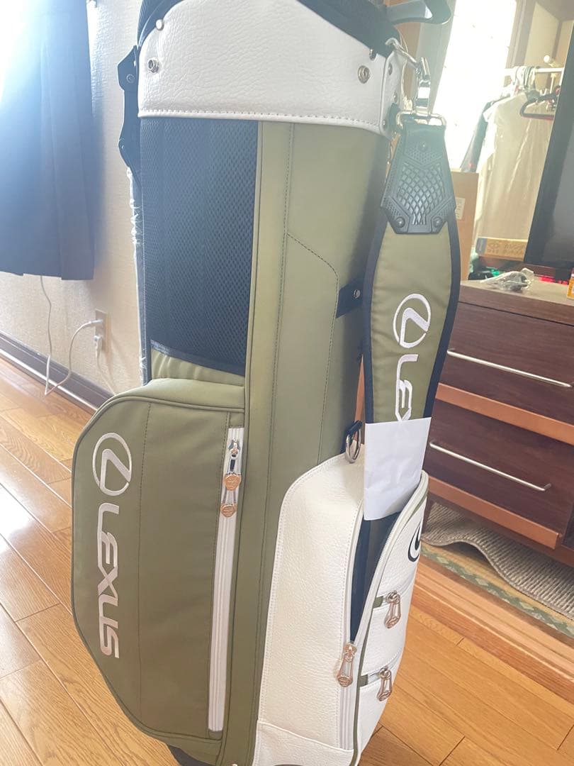 【レア】レクサスゴルフバッグ オリーブグリーン　値下げ交渉受け付けます