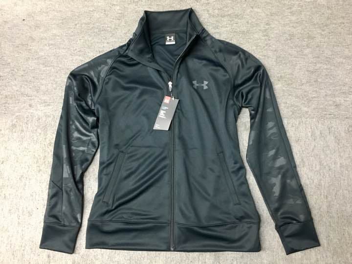 ★新品【UNDER ARMOUR】コールドギア高機能保温ジャケット★