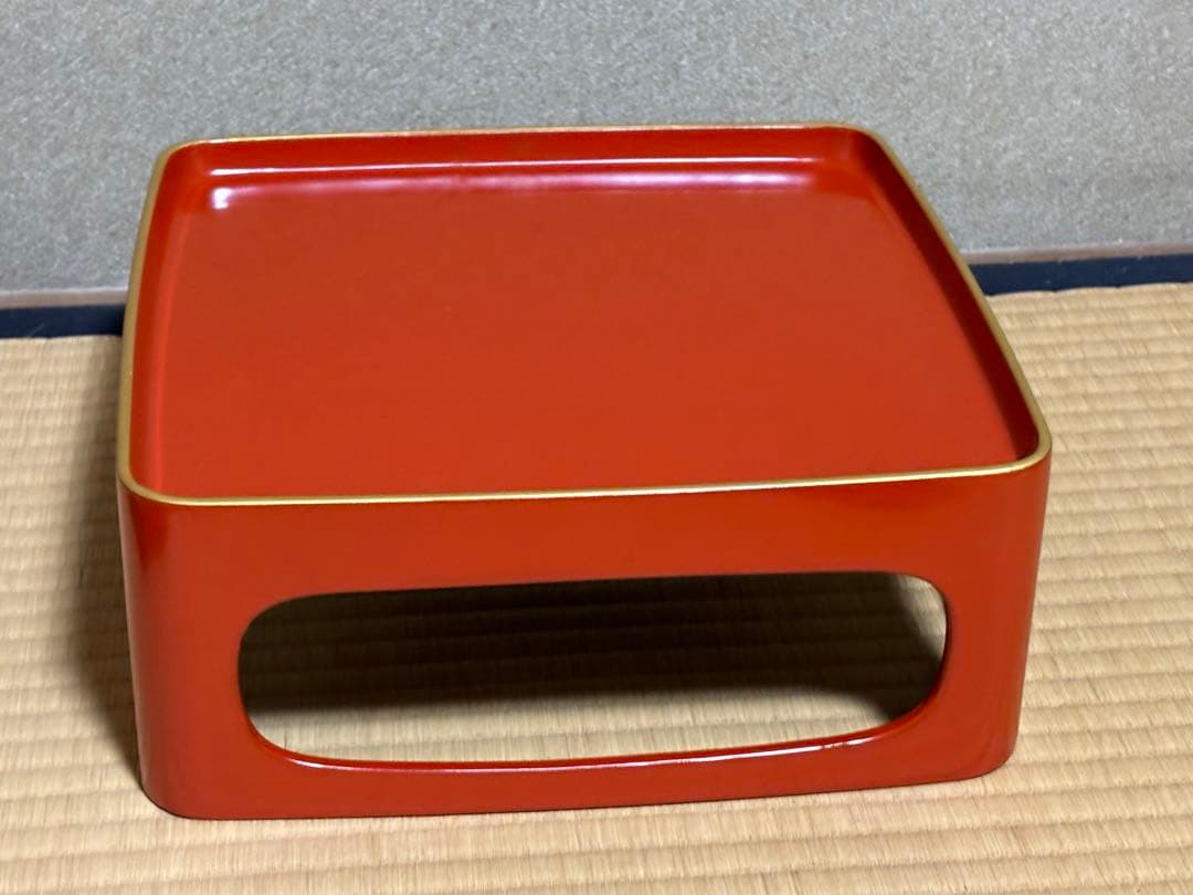 輪島塗　台付飯器　朱色　未使用