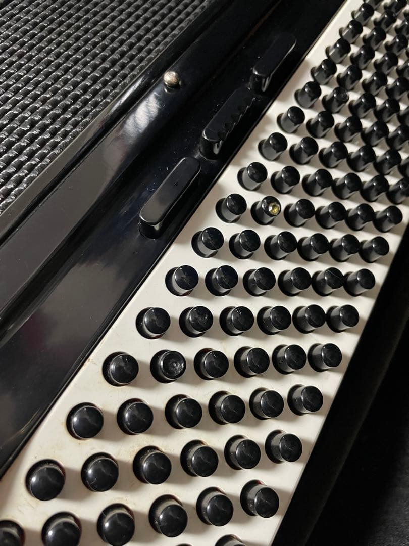 GIULIETTI アコーディオン ブラック　M52