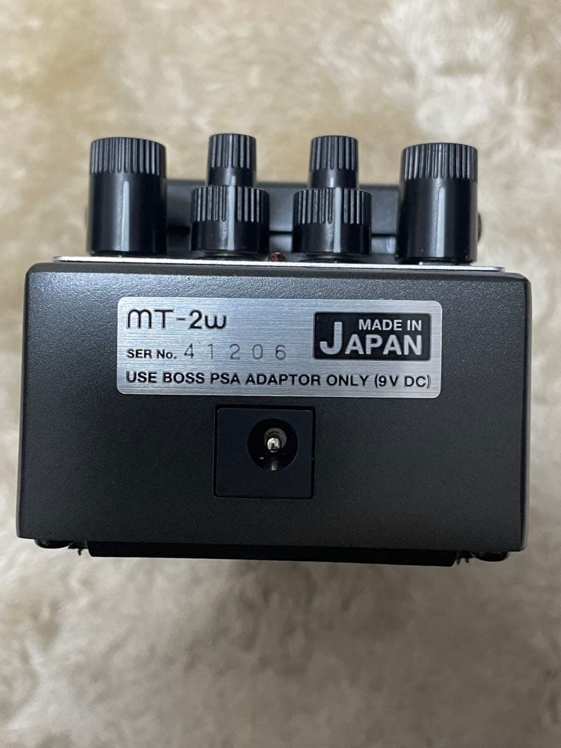 BOSS l Zone MT-2w ギターエフェクター