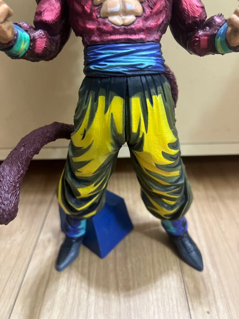 ドラゴンボール 超サイヤ人4、超サイヤ人フィギュア 2体セット