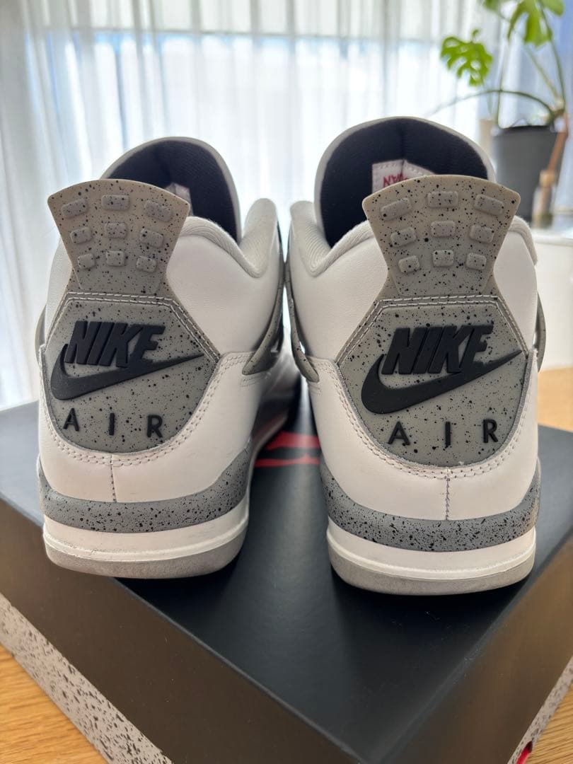 シューズ(男性用) NIKE AIR JORDAN 4 RETRO 28cm