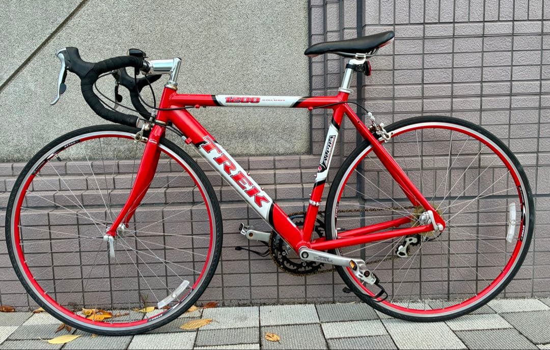 TREK トレック ロードバイク 2✖️9 18段　アルミ　東京