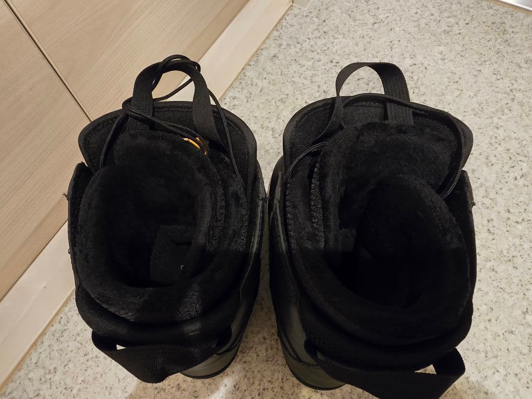 LASTARTS スノーボードブーツ(女性用) 24.5-25cm