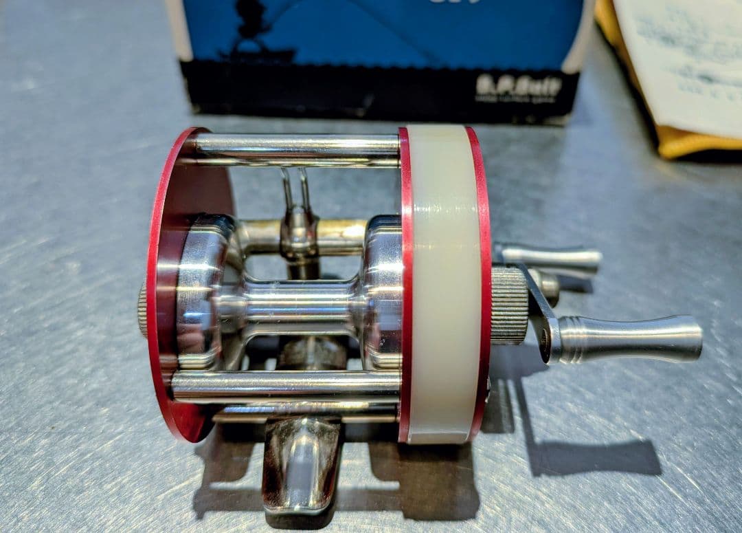 バスポンド　B.P.Bait　ビーピーベイト　リボルバー　リール