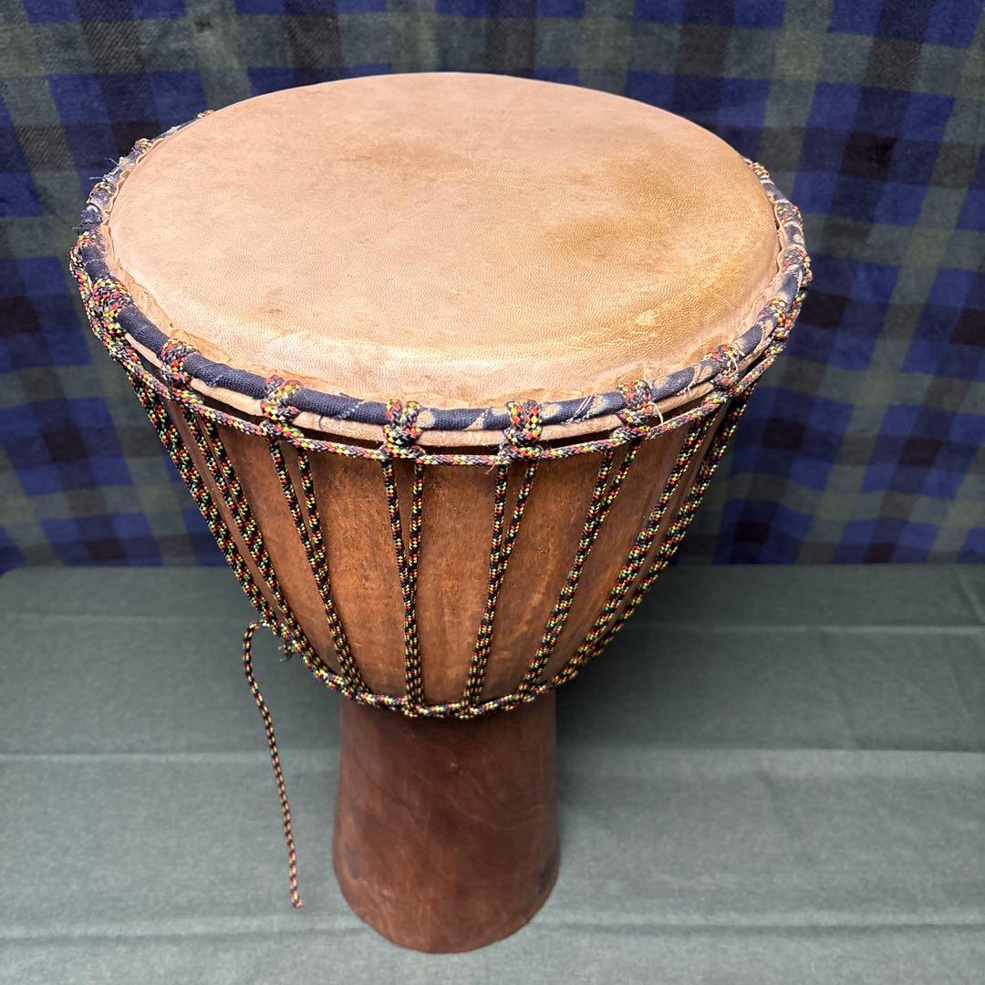 アフリカ産ニンバ　ジャンベ