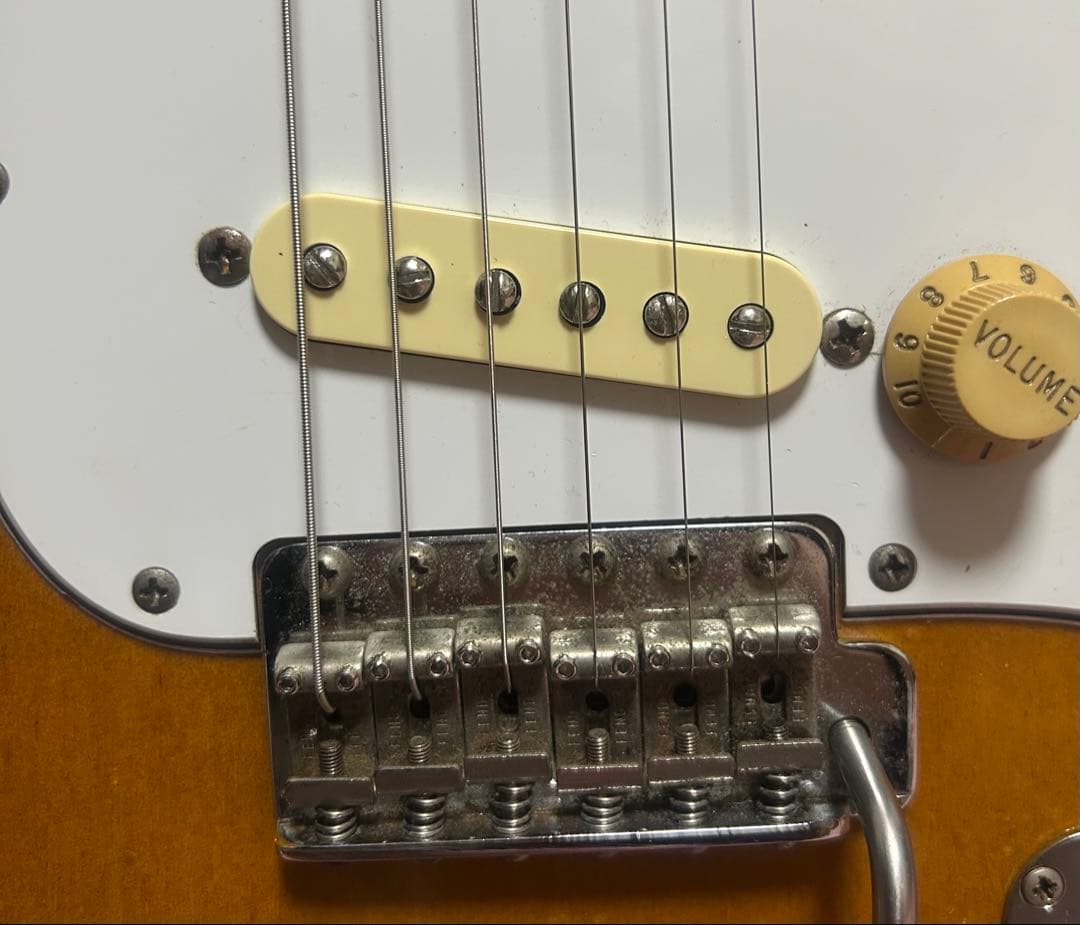 Fender by Squier JVシリアル 1982年製　ストラキャスター