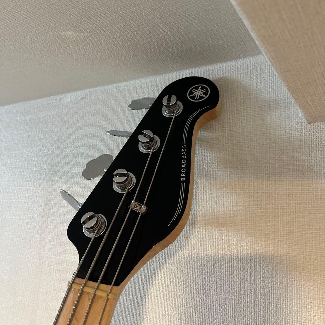 bb434M Yamaha ブラック 4弦ベース メイプル指板