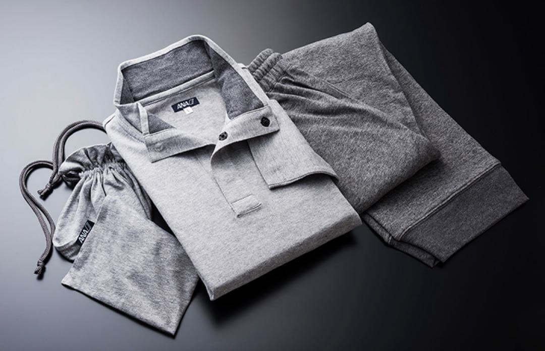 ANAファーストクラス ETTINGER トラベルポーチ、リラックスウェア