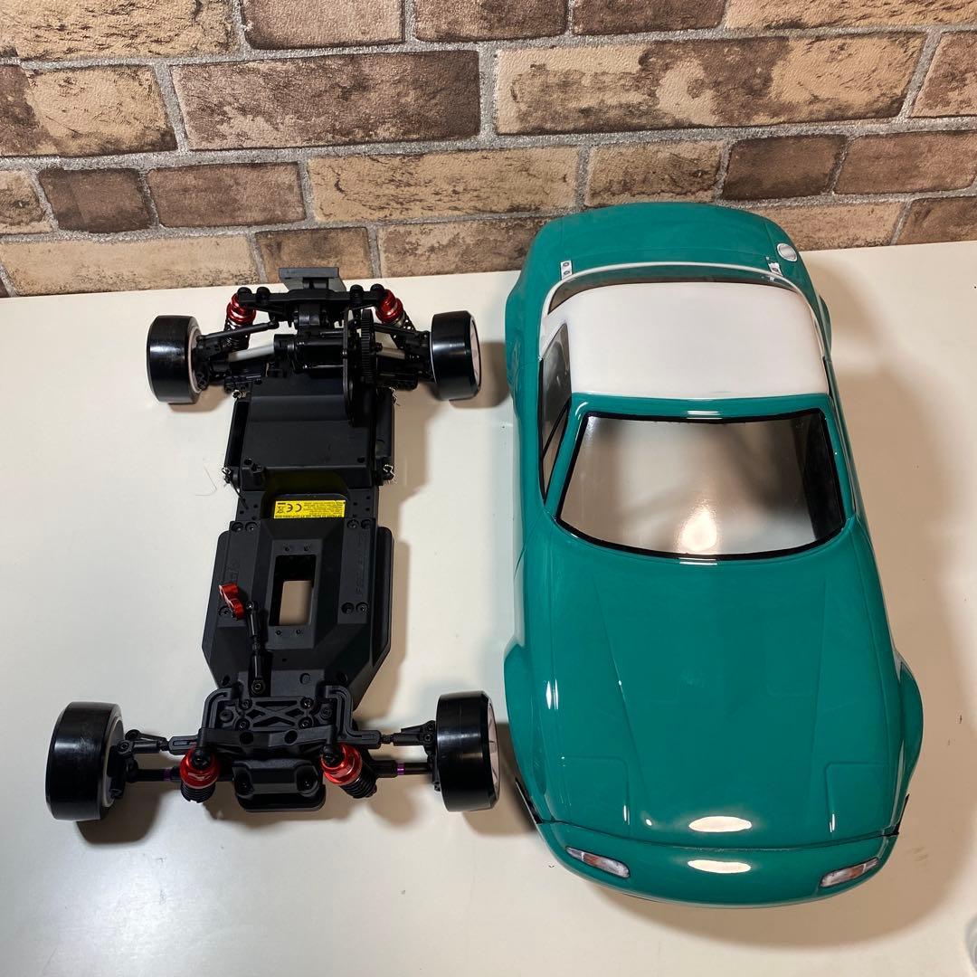 京商　RC　フェーザーD2　シャーシのみ　ボディ、タイヤ付き　ドリラジ　ドリフト