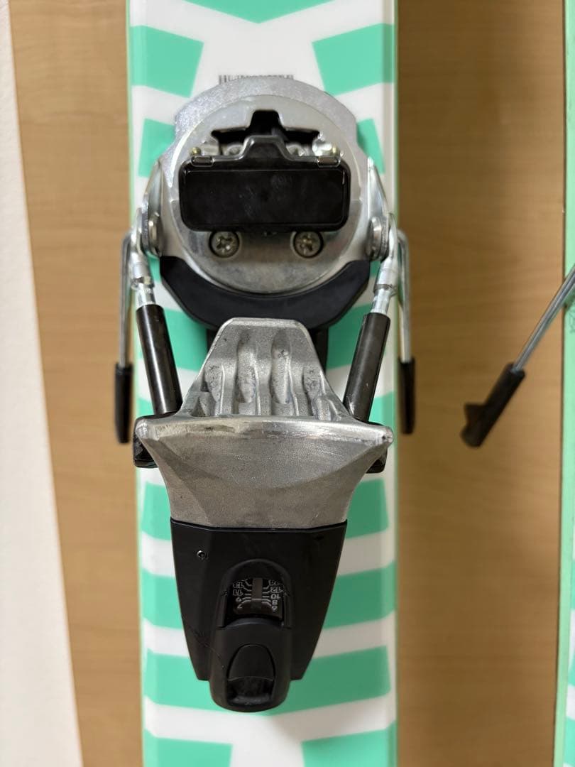 black crows atris ブラッククロウズ　アトリス