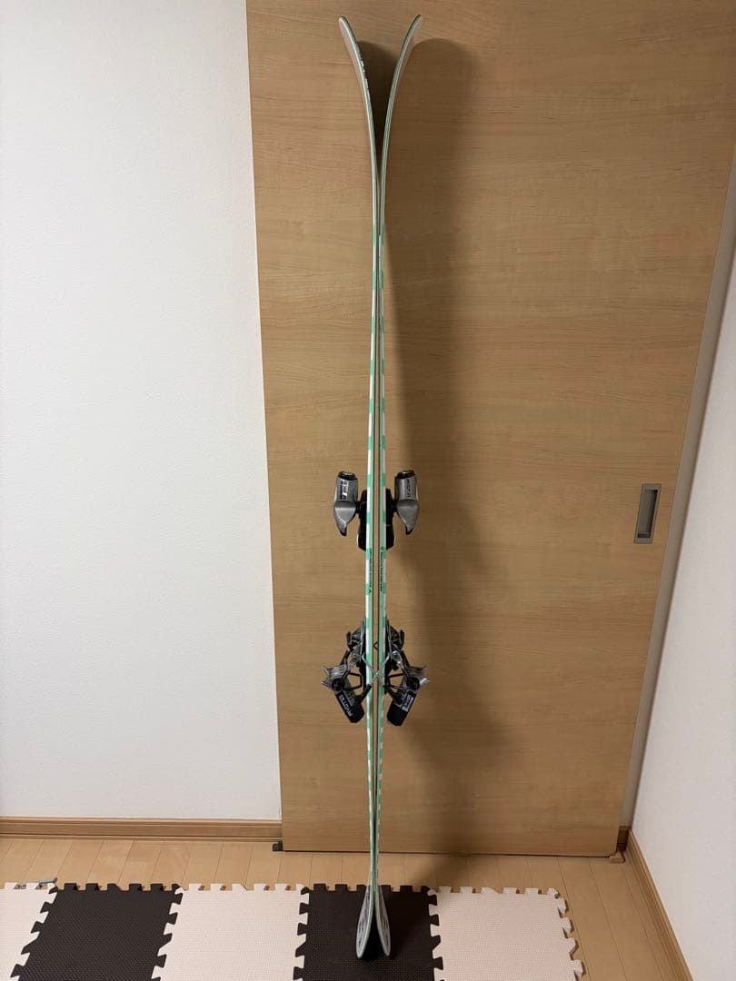 black crows atris ブラッククロウズ　アトリス