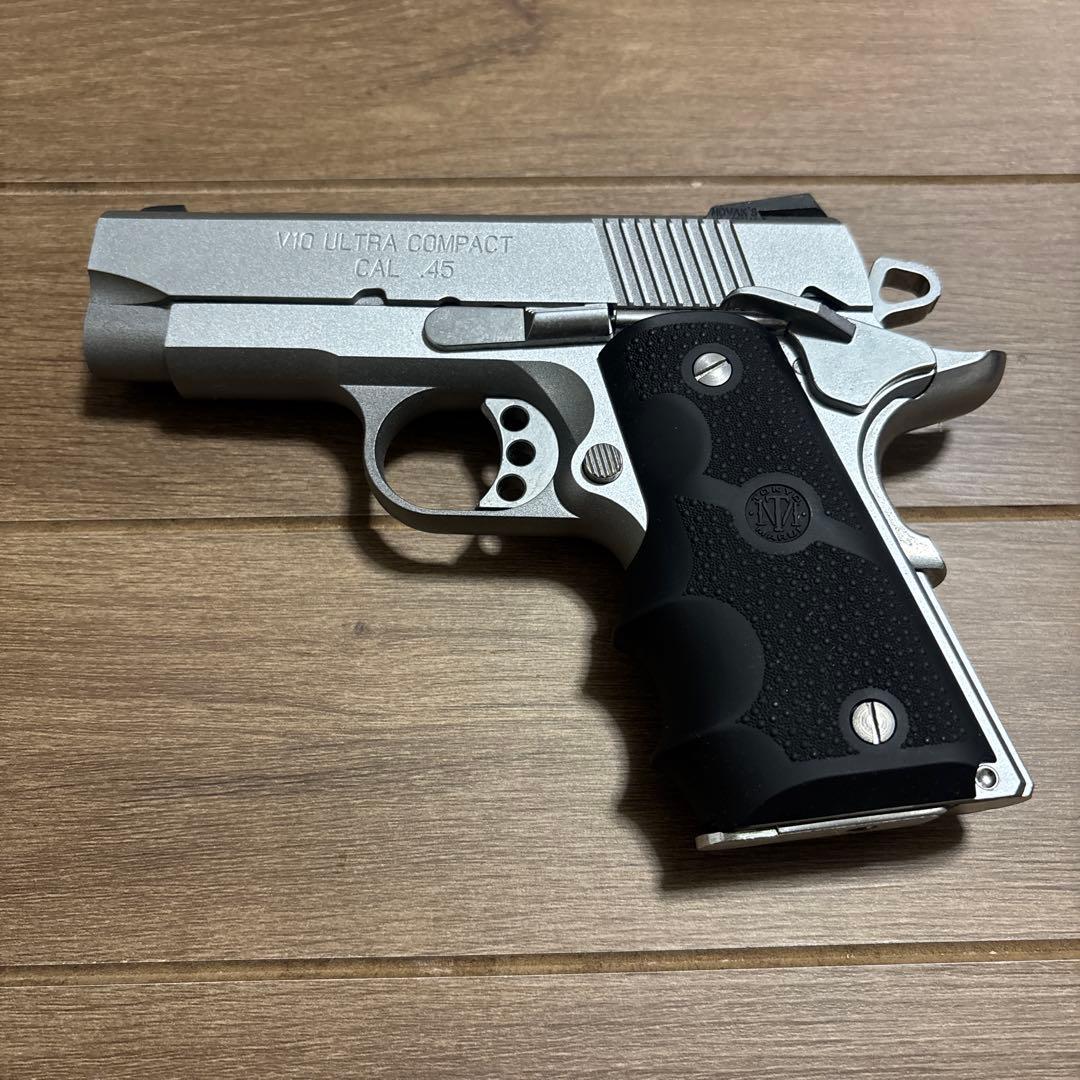 V10 ULTRA COMPACT .45ガスガン