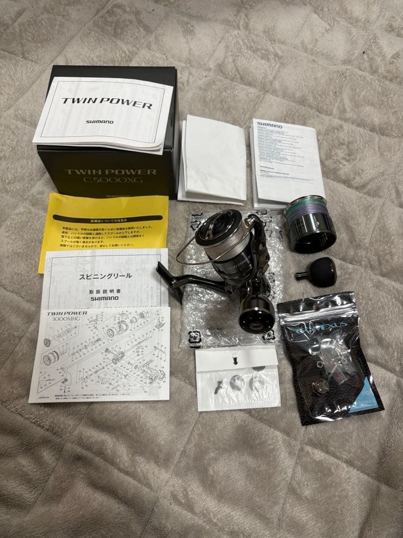 【美品】 24ツインパワーC5000XG サブスプール付き