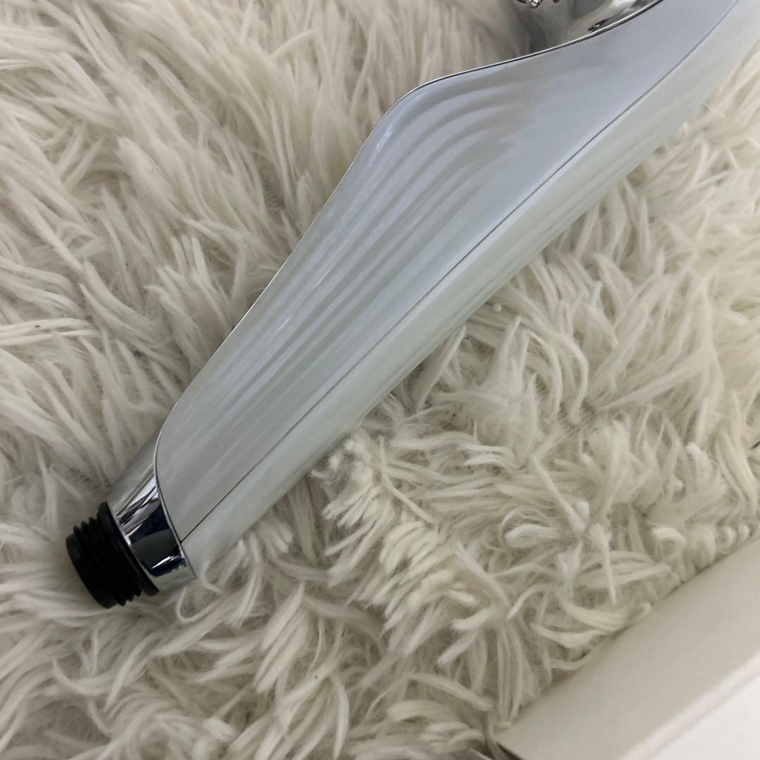 リファファインバブルU ホワイト シャワーヘッド　付属品